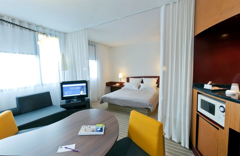B&B Hotel Calais Terminal Cite Europe 4 Etoiles Кокель Екстер'єр фото